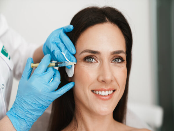 How is a Sculptra Treatment Session Performed?